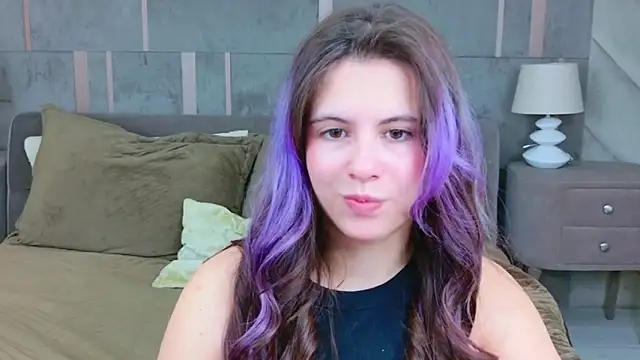 Akira Halls online show from November 12, 2025, 8:52 pm