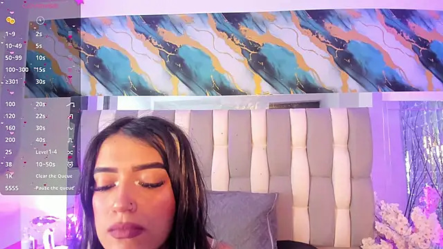 IsaDiiaz online show from June 30, 2026, 4:46 am