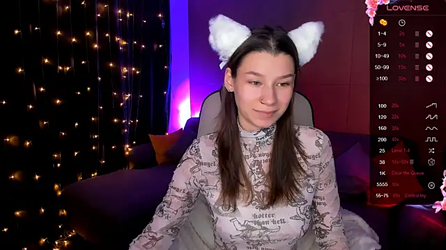 LinaBlossom  online show from November 12, 2025, 8:26 am