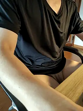 aboy 001 online show from October 11, 2025, 7:18 am