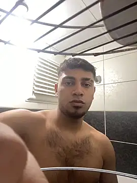 astoperaa online show from October 29, 2025, 7:48 pm