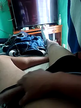 Carlos27hot online show from October 9, 2025, 7:34 pm