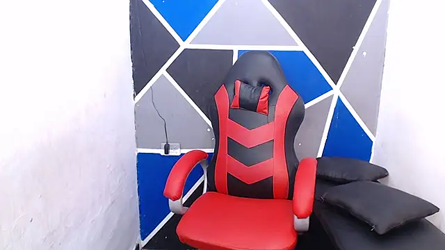 Snapshot of DEIV2_ chatting on October 8, 2025, 1:47 am DEIV2 online show from October 8, 2025, 1:47 am