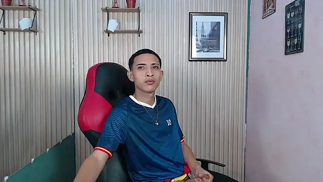 DEIV2  online show from November 21, 2025, 4:00 am