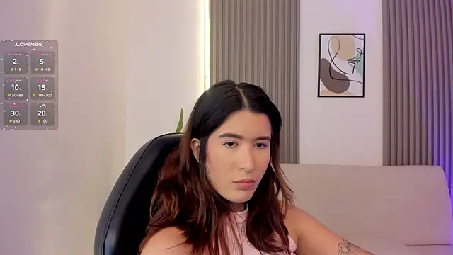 emiilyy cute online show from October 9, 2025, 12:25 pm