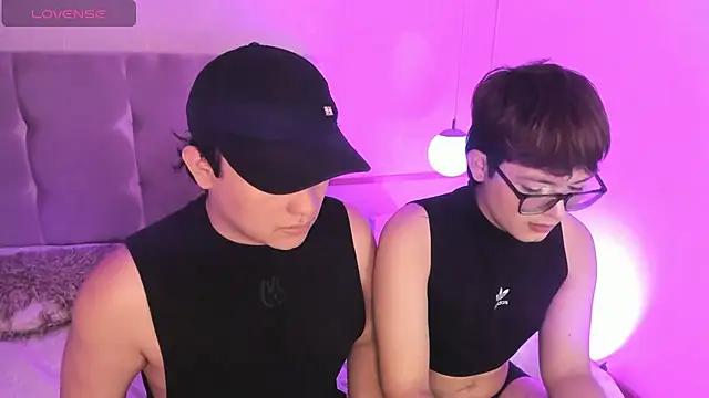Snapshot of Boy2Boy_Aheat chatting on October 15, 2025, 12:49 pm Boy2Boy Aheat online show from October 15, 2025, 12:49 pm