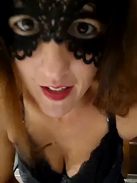 Naughty-Layla online show from October 2, 2025, 5:58 am