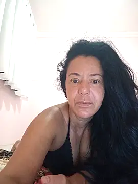 lucineia7 online show from February 27, 2026, 8:25 am