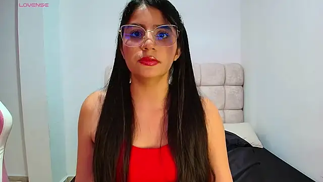 Julieta Rose19 online show from February 16, 2026, 11:45 pm