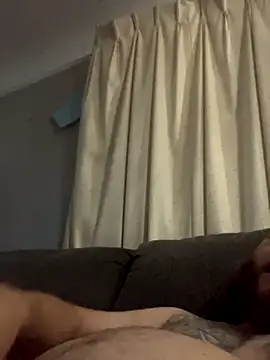 Snapshot of nowandthe chatting on October 5, 2025, 6:23 am nowandthe online show from October 5, 2025, 6:23 am