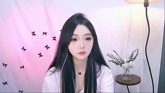 Snapshot of Miao-Maimiao chatting on December 1, 2025, 1:05 pm Miao-Maimiao online show from December 1, 2025, 1:05 pm