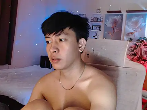 niel cumshow online show from December 15, 2025, 6:06 am