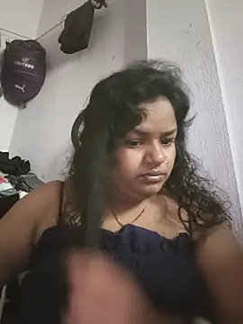 Deborbhavi222 online show from June 12, 2026, 8:35 am