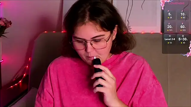  online show from October 5, 2025, 9:18 am