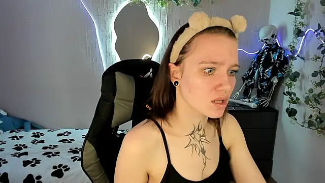 Snapshot of Elastikisss chatting on April 10, 2026, 6:07 am Elastikisss online show from April 10, 2026, 6:07 am