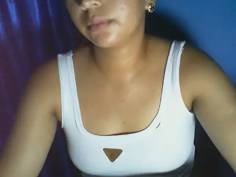 Snapshot of Monica2021 chatting on October 14, 2025, 6:52 pm Monica2021 online show from October 14, 2025, 6:52 pm