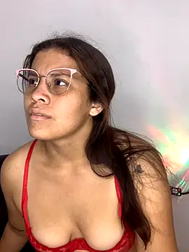merlinasuarez online show from October 23, 2025, 7:12 pm