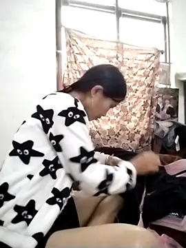 abigail-00 online show from December 18, 2025, 2:28 am