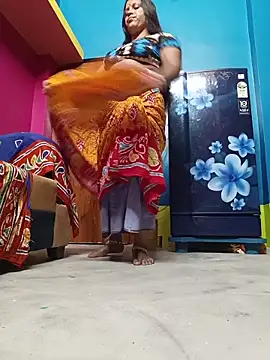 reya743 online show from March 9, 2026, 4:33 pm