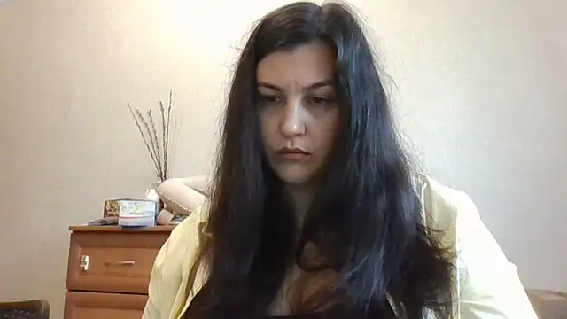 Feymaria online show from October 13, 2025, 6:02 am