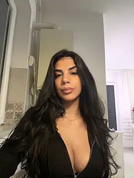 Snapshot of AylinHazellx chatting on October 20, 2025, 4:29 pm AylinHazellx online show from October 20, 2025, 4:29 pm