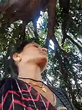 Snapshot of Pooja6060 chatting on October 4, 2025, 5:38 am Pooja6060 online show from October 4, 2025, 5:38 am