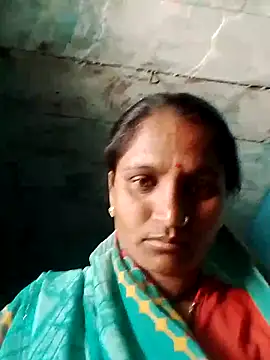 Snapshot of Pooja6060 chatting on October 17, 2025, 6:05 am Pooja6060 online show from October 17, 2025, 6:05 am