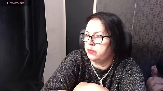 MissSanjanne online show from April 21, 2026, 2:51 am