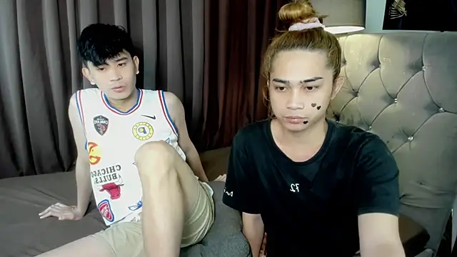 Snapshot of JuliuswildCock chatting on October 28, 2025, 6:10 pm JuliuswildCock online show from October 28, 2025, 6:10 pm