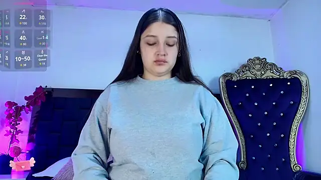 Krystal Heartss online show from February 4, 2026, 1:17 pm