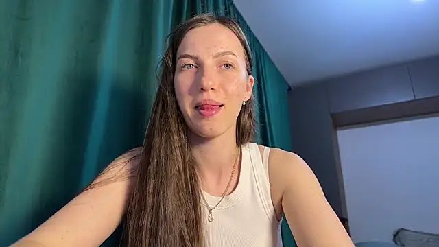 Snapshot of Prettyyy_Angel chatting on July 6, 2026, 7:38 pm Prettyyy Angel online show from July 6, 2026, 7:38 pm