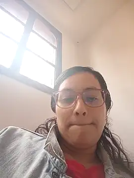 Michell Monet online show from April 8, 2026, 1:00 pm