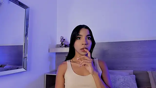 Ivana Hall online show from November 28, 2025, 8:00 pm