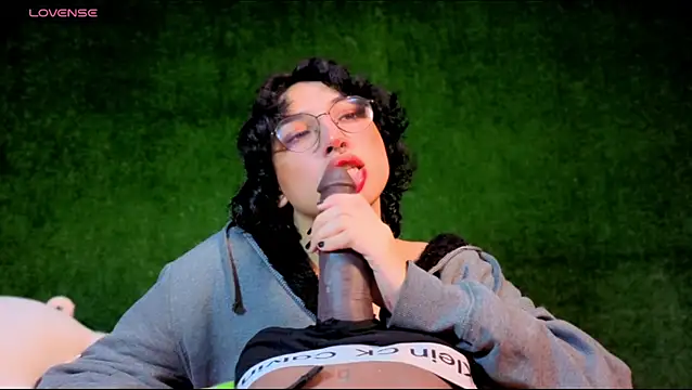 -BlueOpal- online show from November 13, 2025, 8:08 pm