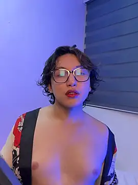 Snapshot of -BlueOpal- chatting on June 10, 2026, 11:35 pm -BlueOpal- online show from June 10, 2026, 11:35 pm