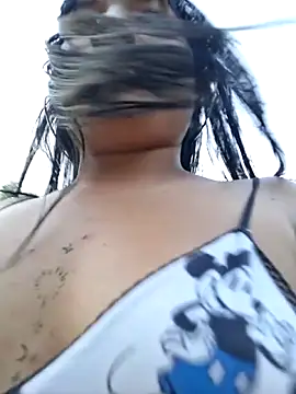 hot-mom22 online show from April 2, 2026, 10:51 pm