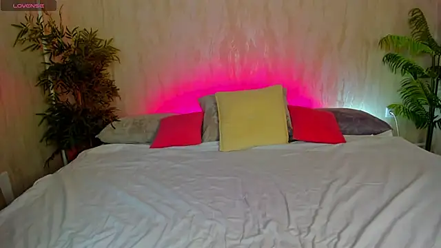 Alic Fox online show from February 18, 2026, 1:23 am