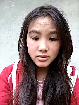 Mai lovely online show from December 18, 2025, 5:13 am