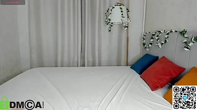 Al1ice Moures online show from February 17, 2026, 1:35 am