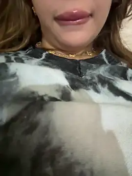 Snapshot of Laila-sexi chatting on November 3, 2025, 1:01 pm Laila-sexi online show from November 3, 2025, 1:01 pm