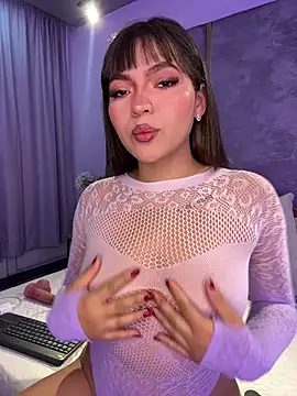 Samantha Hans online show from July 13, 2026, 9:17 pm