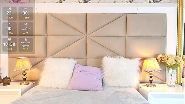 MayaDeLuca online show from October 21, 2025, 8:53 pm