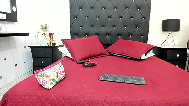 Snapshot of alana_johnson_0 chatting on March 23, 2026, 12:31 pm alana johnson 0 online show from March 23, 2026, 12:31 pm