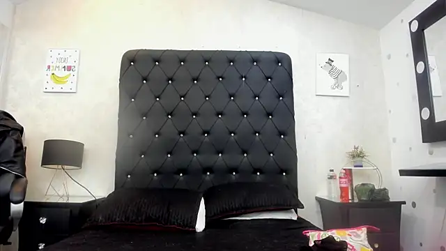 Snapshot of alana_johnson_0 chatting on April 22, 2026, 12:39 pm alana johnson 0 online show from April 22, 2026, 12:39 pm