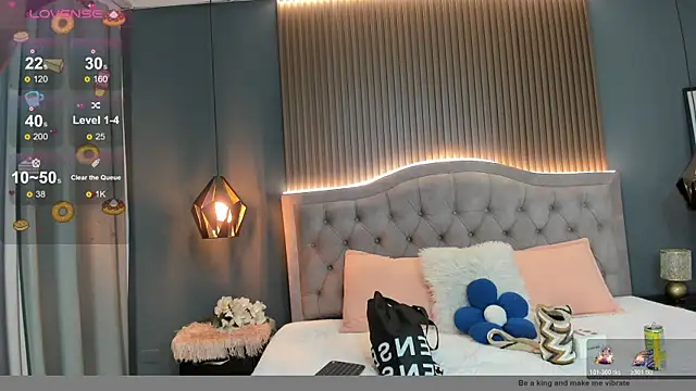 Snapshot of Tiffany__charm_ chatting on December 21, 2025, 3:24 am Tiffany charm online show from December 21, 2025, 3:24 am