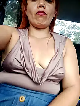 Snapshot of Tiffany-Parker_ chatting on September 27, 2025, 5:07 pm Tiffany-Parker  online show from September 27, 2025, 5:07 pm