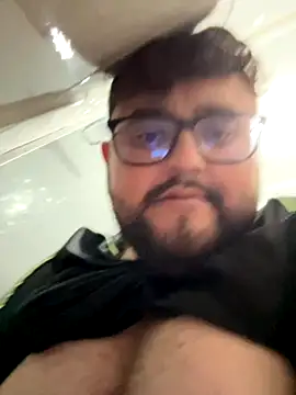 herinhos38 online show from September 25, 2025, 8:18 am