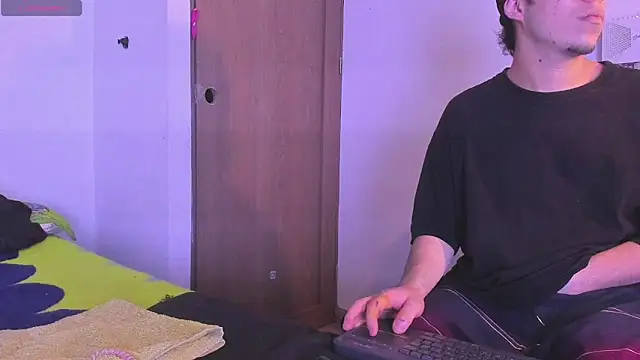 Dirty Pleasure69 online show from November 14, 2025, 9:02 pm