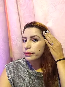 naty hot4uu online show from May 22, 2026, 11:05 am