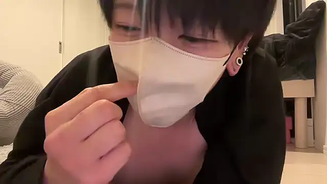 tora3220 online show from January 18, 2026, 1:04 pm